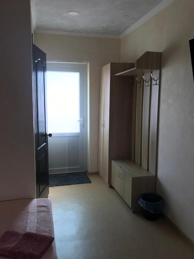 Гостевой Дом ,Breeze Tjornomorsk Exteriör bild