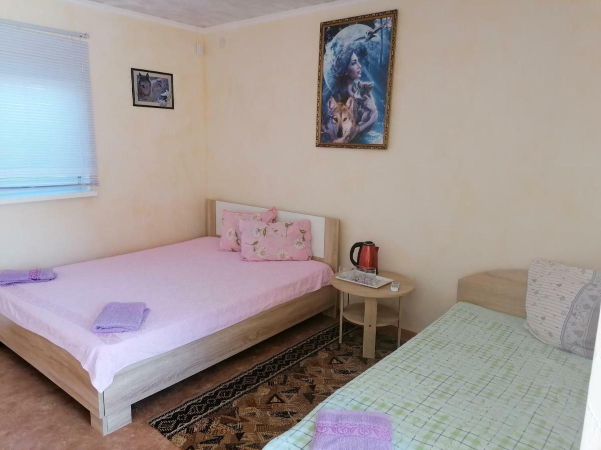 Гостевой Дом ,Breeze Tjornomorsk Exteriör bild